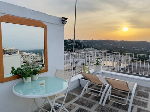 View (from property/room), Balcony/Terrace, Sea view, Sunset