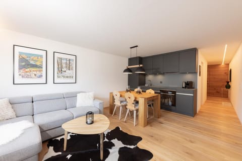 Living room, Dining area, kitchen
