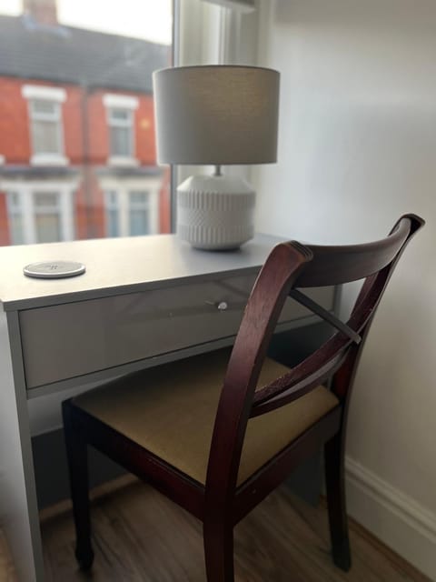 2025 Award Winner Liverpool Ivy House - 4 Bedrooms House in Liverpool