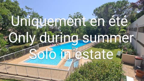 5mn Perfumeries & Old Town, Free Small Parking Apartment in Grasse