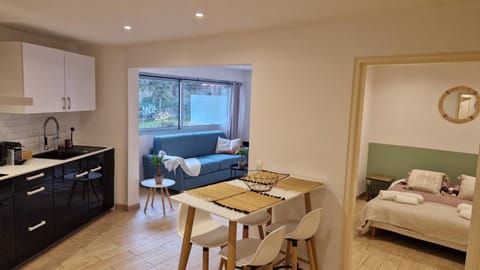 Living room, Bedroom, kitchen