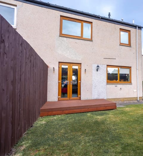 Tidy 3 bedroom property within St Andrews. Apartment in Saint Andrews