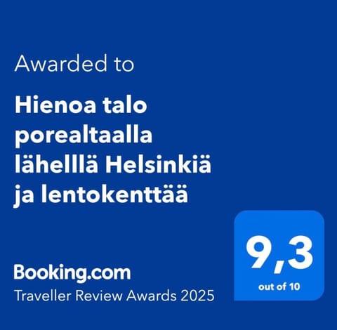 Hienoa talo porealtaalla lähellä Helsinkiä ja lentokenttää House in Uusimaa