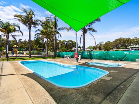 Swimming pool, Swimming pool