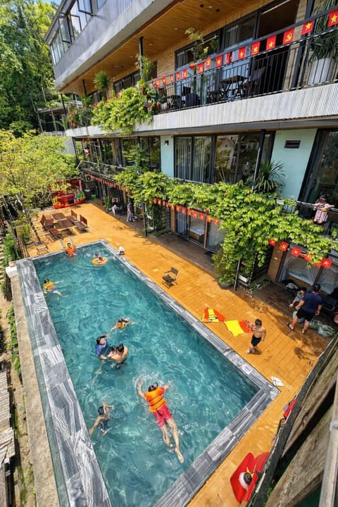 Spring, Garden view, Pool view, Swimming pool