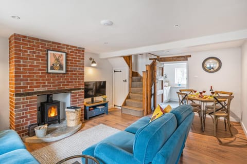 Living room, Dining area, fireplace