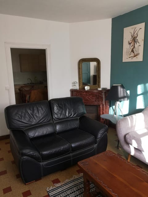 Les Maufrais House in Centre-Val de Loire