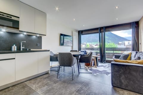 Communal lounge/ TV room, Living room, Lounge or bar