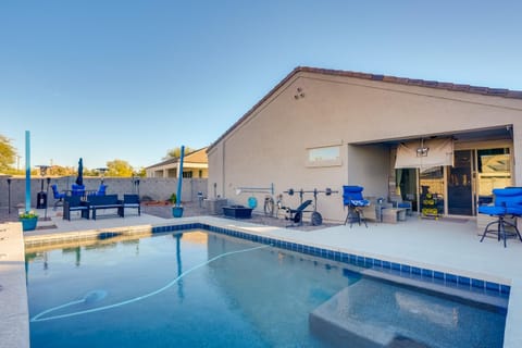Private Pool Relaxing Phoenix Area Vacation Home! House in Buckeye