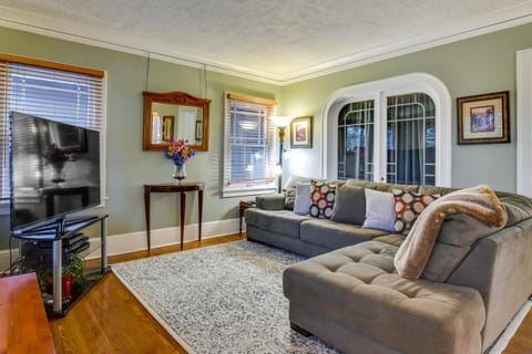 Walk to Williams District Home with Hot Tub and Patio House in Portland