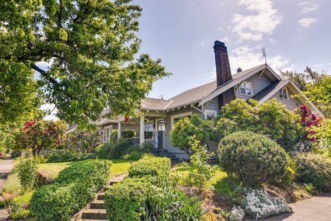 Walk to Williams District Home with Hot Tub and Patio House in Portland