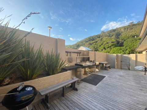 Patio, BBQ facilities