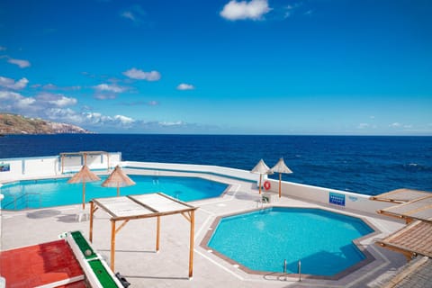 Pool view, Sea view, Swimming pool