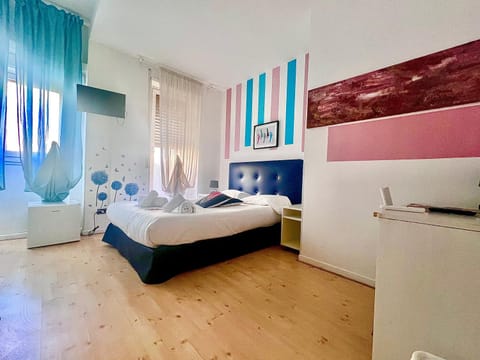 TV and multimedia, Photo of the whole room