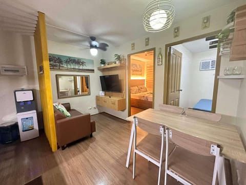 TV and multimedia, Dining area