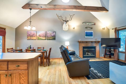 Moonridge Cottage House in Michigan