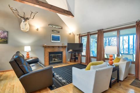 Moonridge Cottage House in Michigan