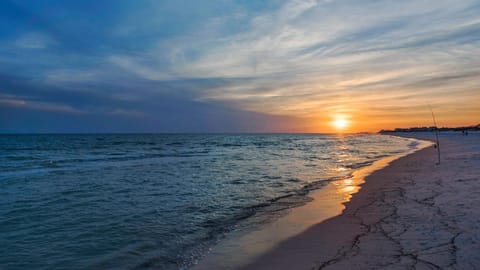 Blue Nine 3 House in Seacrest