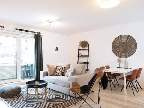 Living room, Seating area, Dining area