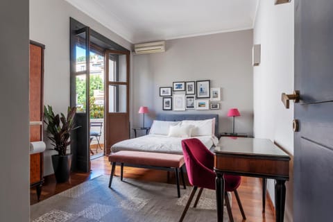 Bed, Photo of the whole room, Bedroom, air conditioner