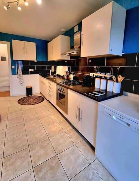dishwasher, minibar, pet friendly, stove