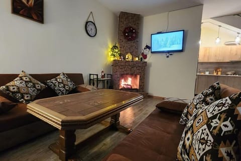 TV and multimedia, Living room, Seating area, flat iron
