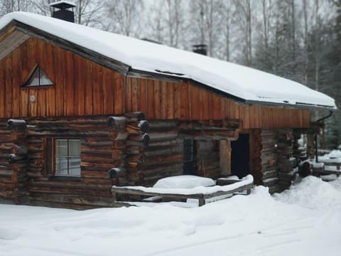Vuokatti ski-in: Mökistä suksilla suoraan mäkeen tai ladulle Apartment in Finland