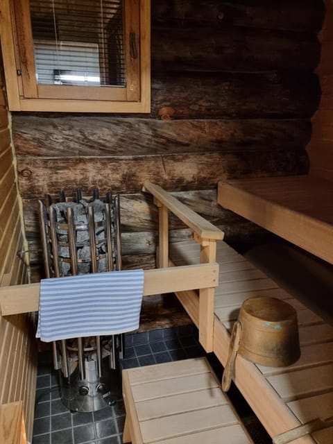 Vuokatti ski-in: Mökistä suksilla suoraan mäkeen tai ladulle Apartment in Finland