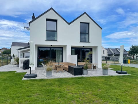 Property building, Garden view