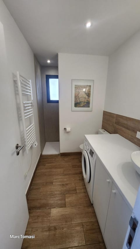 Meublé de tourisme avec terrasse vue montagne Apartment in Corsica