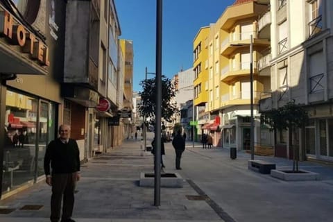 Property building, Day, Neighbourhood, Street view