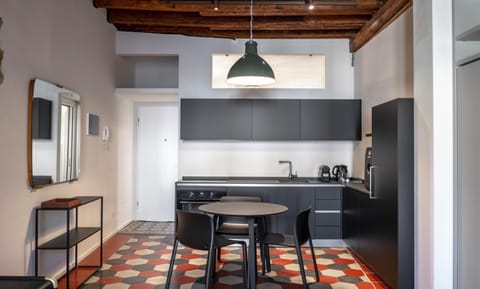 Kitchen or kitchenette, Dining area, pet friendly