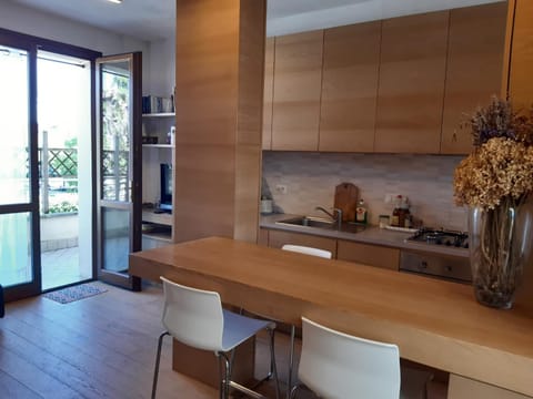 Kitchen or kitchenette, Living room, Dining area