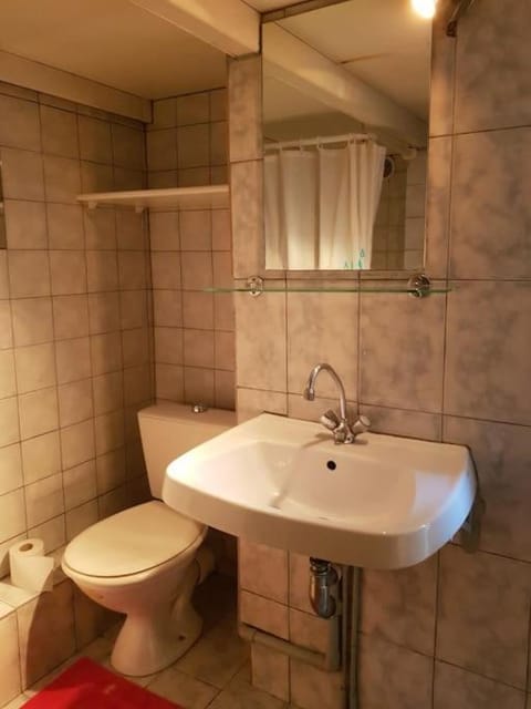 Petit studio la madeleine Apartment in Nantes