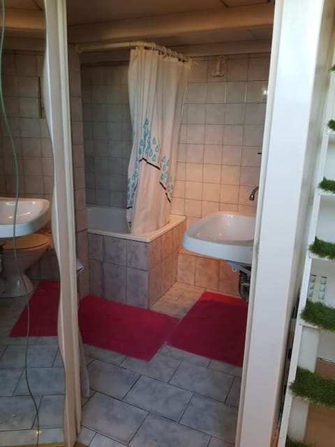 Petit studio la madeleine Apartment in Nantes