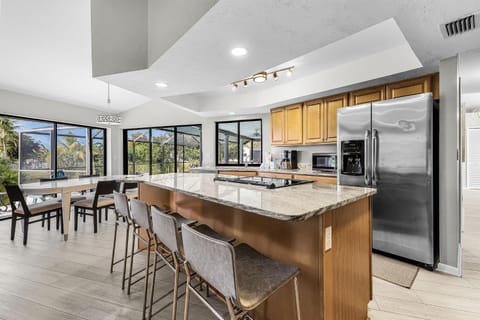 Beautiful Private Pool Home In-between Fort Myers Beach and Sanibel Island home House in Iona