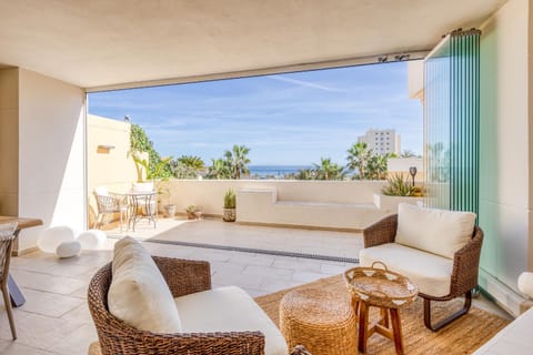 Natural landscape, View (from property/room), Balcony/Terrace