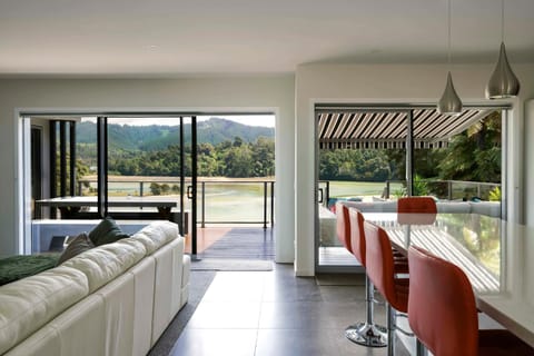 Patio, Balcony/Terrace, Living room, Seating area