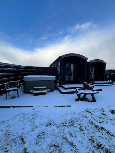 Hot Tub Haven Farr North 2 Nature lodge in Wick