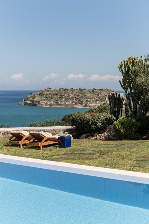 Sea view, Swimming pool