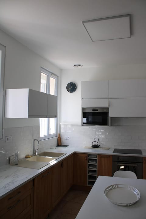 Coffee/tea facilities, Kitchen or kitchenette, dishwasher, minibar, pet friendly, stove, toaster, kitchen