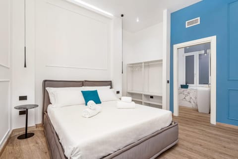 Nearby landmark, Bed, Photo of the whole room, Bedroom, locker, wardrobe, air conditioner