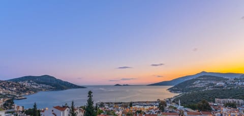 Day, Natural landscape, Mountain view, Sea view, Sunrise, Sunset