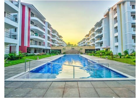Property building, Swimming pool