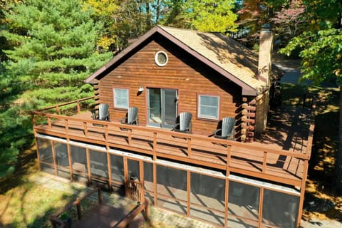 Property building, Patio, Day, Balcony/Terrace