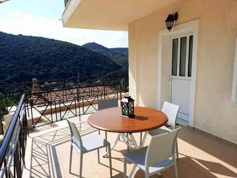 Χαρά Apartment in Arcadia, Greece