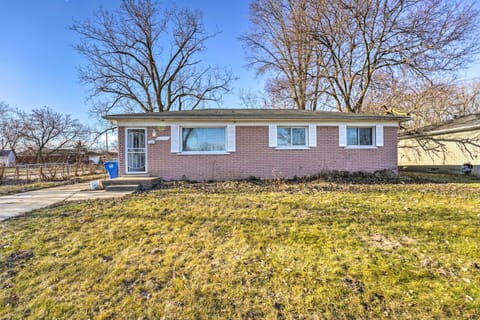 Inkster Home Near Airport and Henry Ford Museum House in Inkster