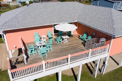 A Lil' Tipsea home House in Bolivar Peninsula
