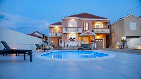 Property building, Pool view, Swimming pool