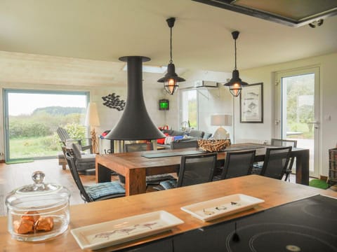 Maison paisible avec jardin à Borchudan, proche plage, animaux admis - FR-1-418-203 House in Locmaria